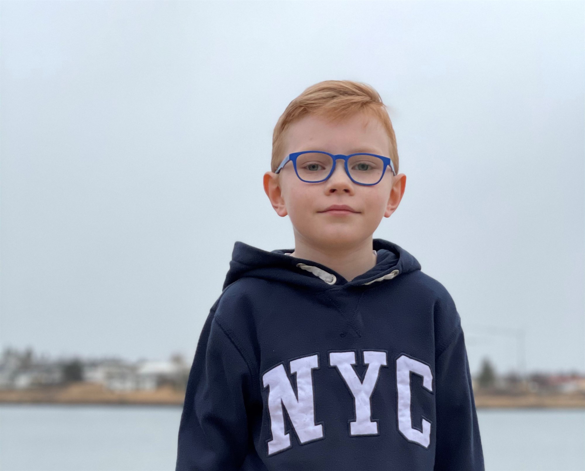 Borða páskaegg,  fara á skíði og í sund