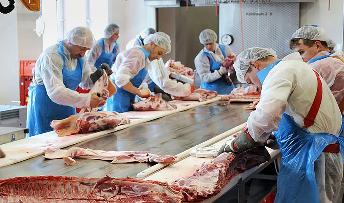 K&#243;r&#243;nasmit fr&#225; farandverkaf&#243;lki &#237; &#254;&#253;skum sl&#225;turh&#250;sum