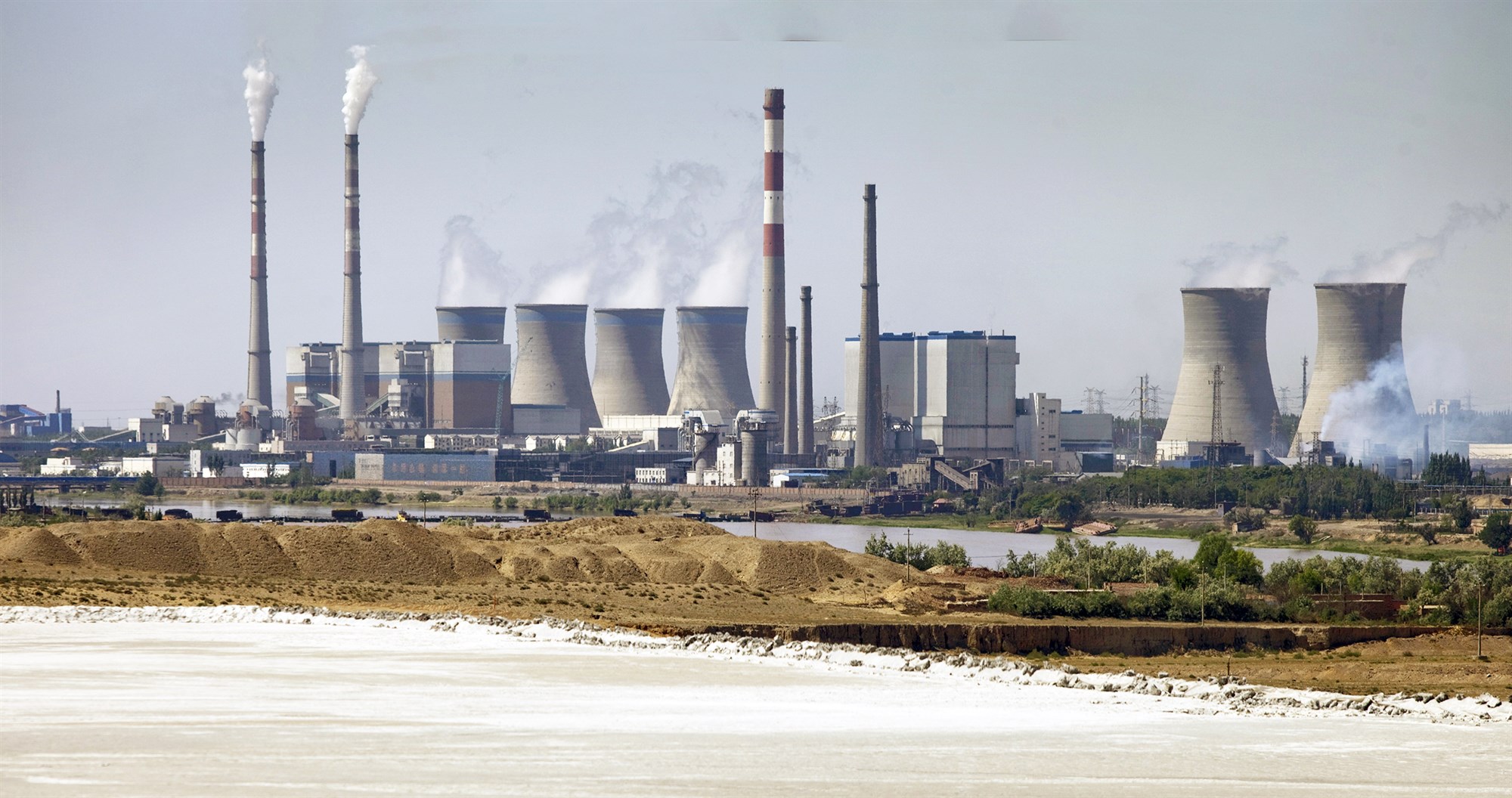 Kol eru enn undirstaðan í raforkuframleiðslu heimsins