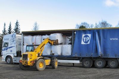 Íslenskt trjákurl til Færeyja