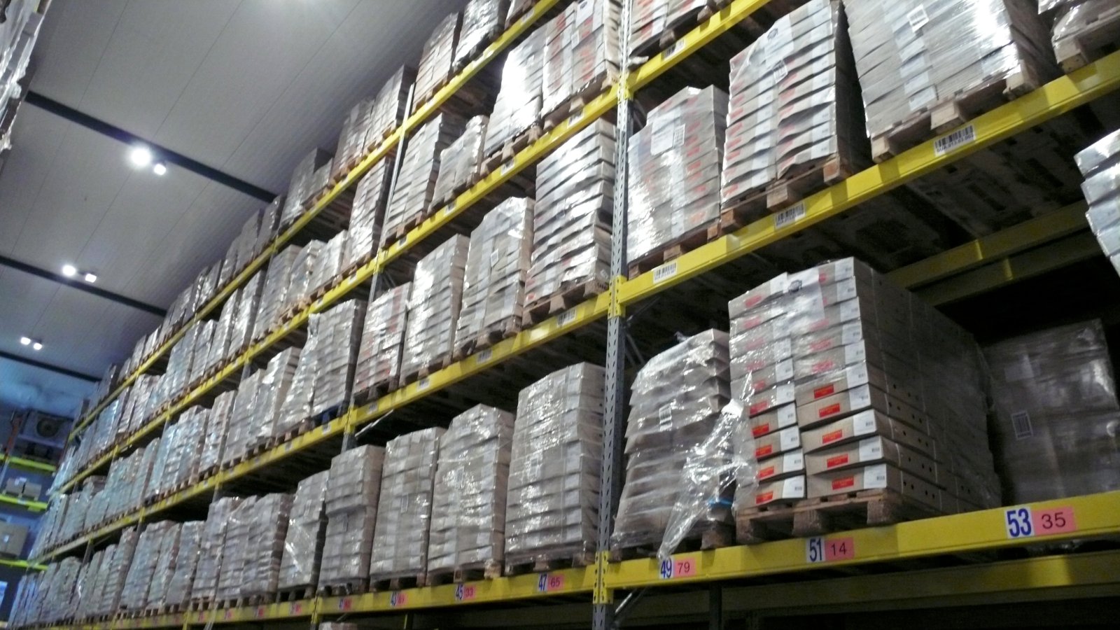 Mikil birgðasöfnun vegna verkfalla