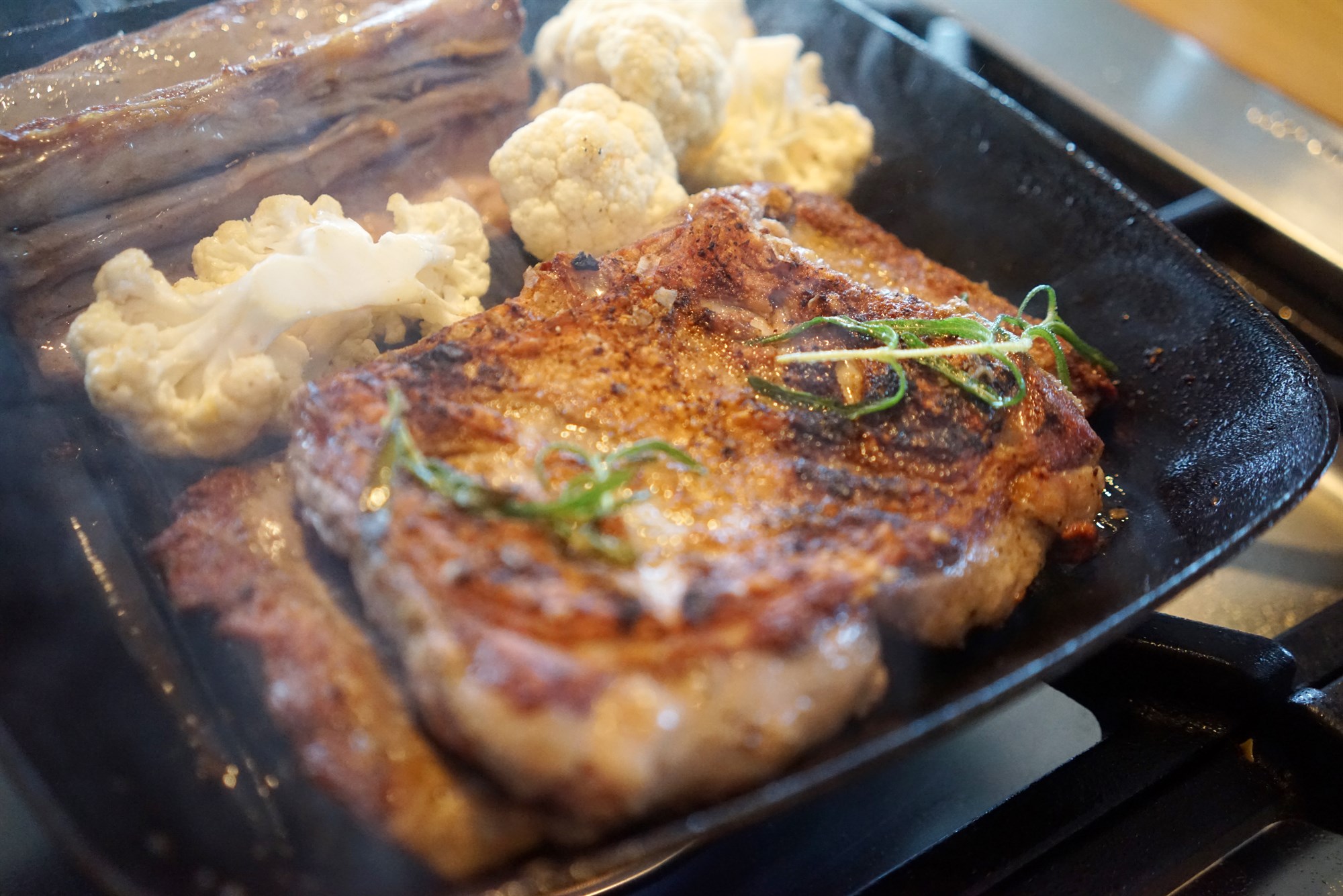 Fylltur lambahryggur og púðusykurskaka