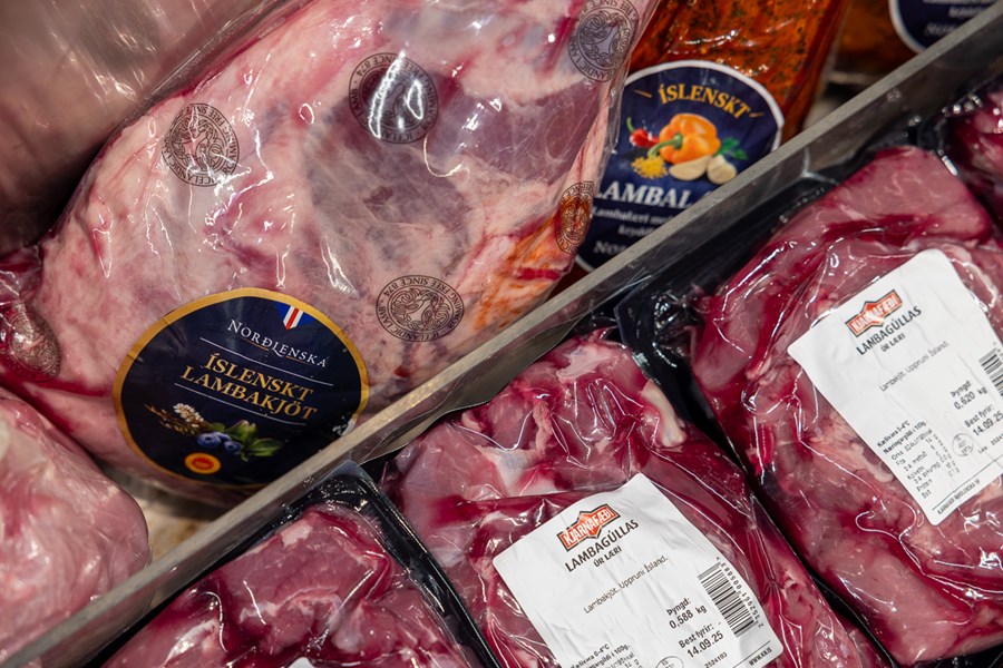 Formaður sauðfjárbænda og sláturhússtjóri KS eru sammála um að það megi gera betur í vöruþróun lambakjöts. 