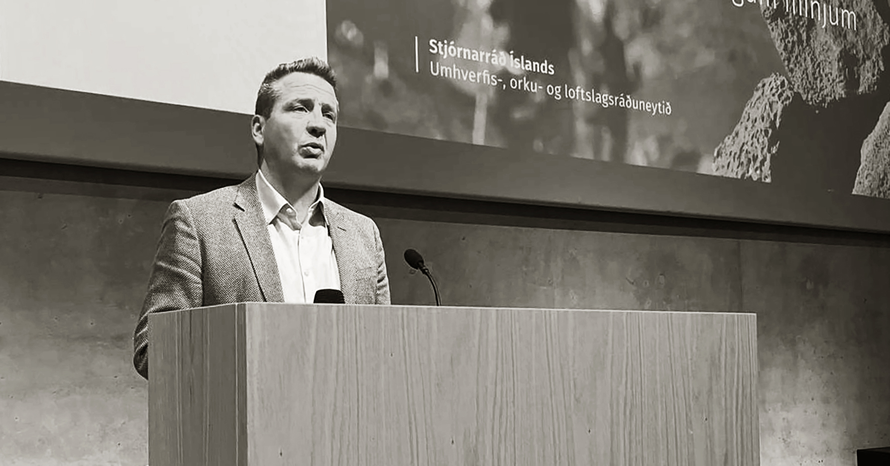 Nær 3 milljörðum króna veitt til innviða  og náttúruverndar á ferðamannastöðum