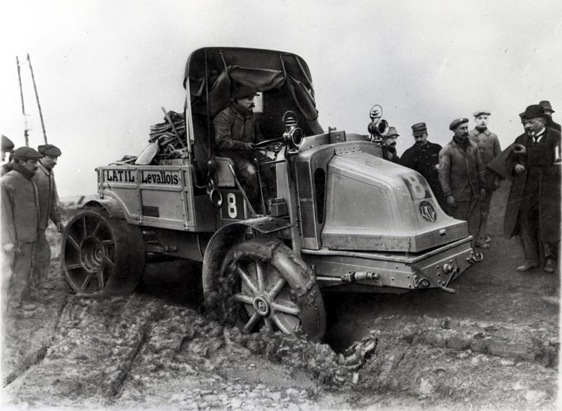 Latil – með drif á öllum