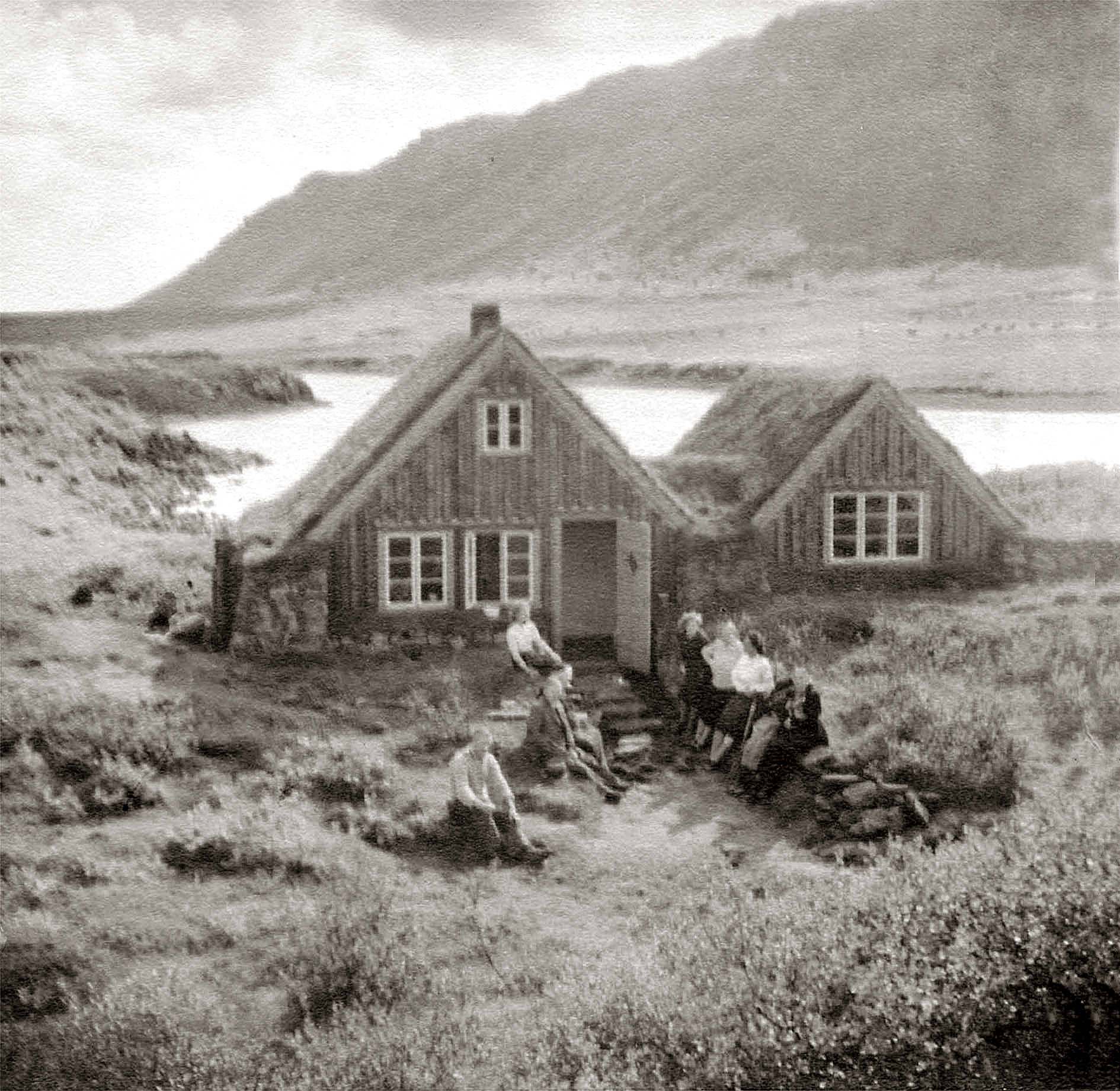 Fallegasta húsið – uppbygging og umsátur