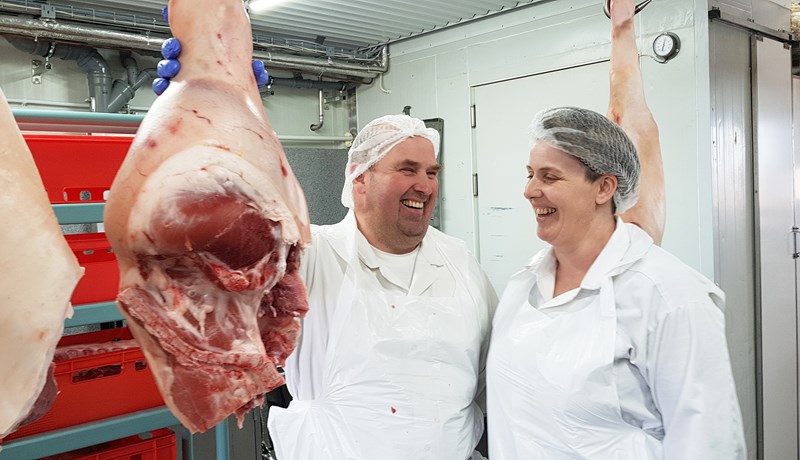 Lífið snýst um svínin, kjötvinnsluna, kornið og Pizzavagninn