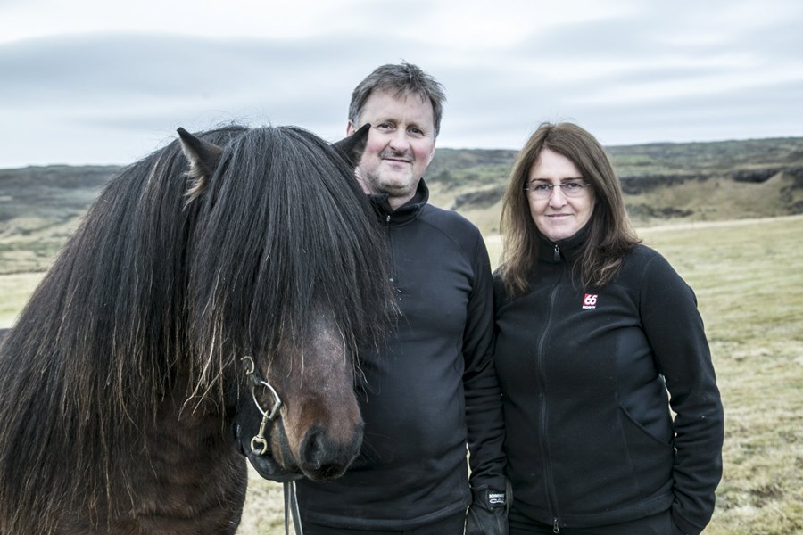 Spjallað við bændur á Litlalandi - Keyptu jörð og gerðu allan húsakost upp