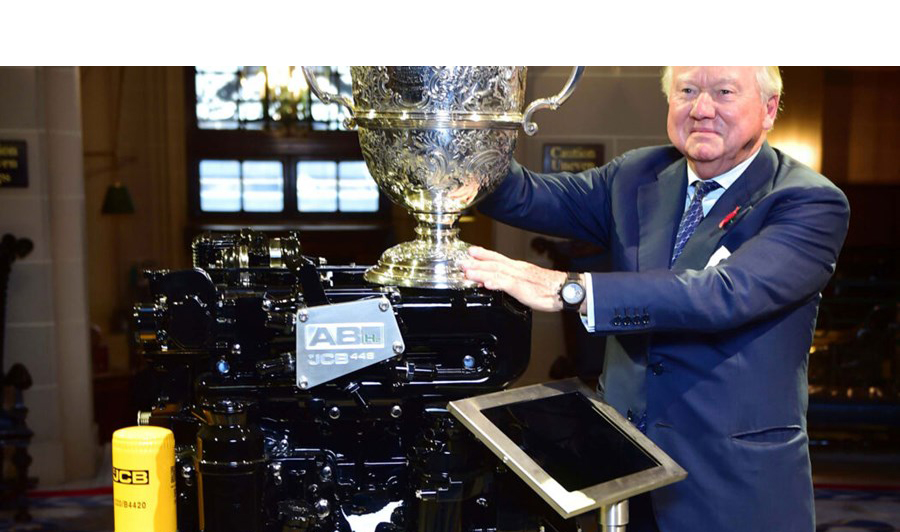 JCB fékk Dewar verðlaunin fyrir þróun vetnismótors