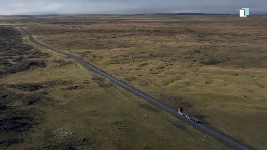 Þungaflutningar hefjast í Vaðölduver í nótt. 