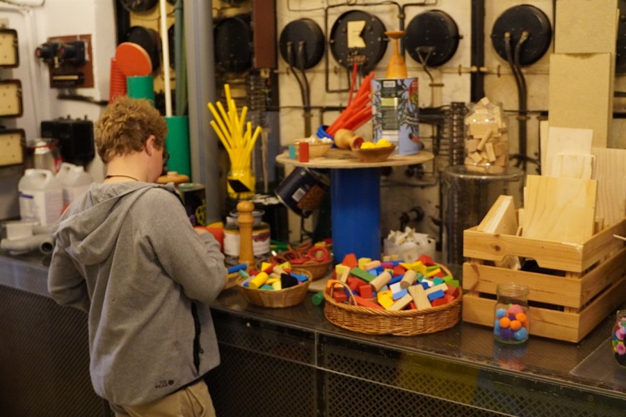 Frá Meistarabúðum kugmyndasmiða sem fóru fram í Elliðaárstöð í júní. Ungir hugmyndasmiðir er verkefni sem miðar að því að kenna börnum nýsköpunarhæfni. 