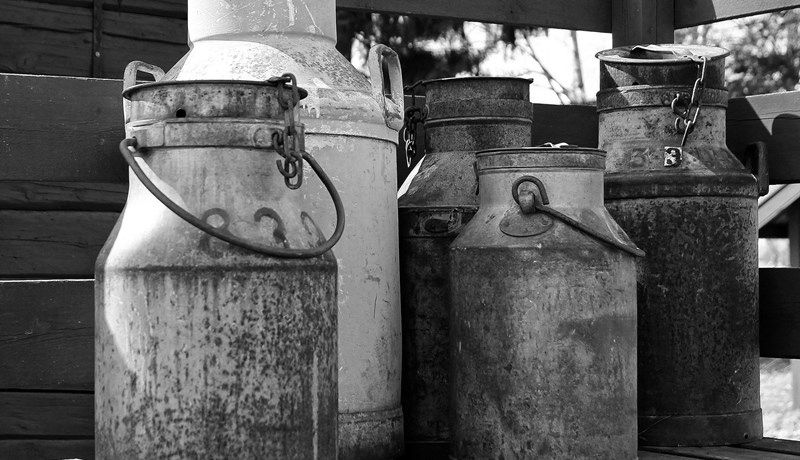 Möblur, sjókólaðe og jafnvel þegnskyld kartöfluræktun...