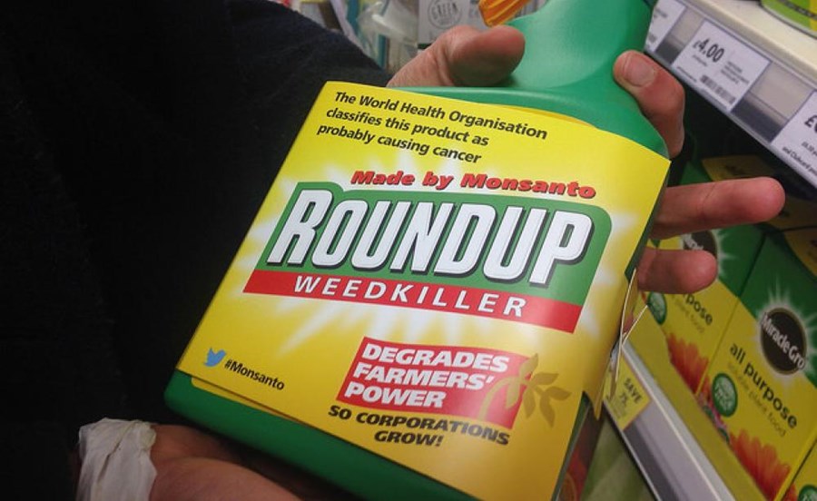 Eitt þekktasta gróðureyðingarefni Monsanto er Roundup.
