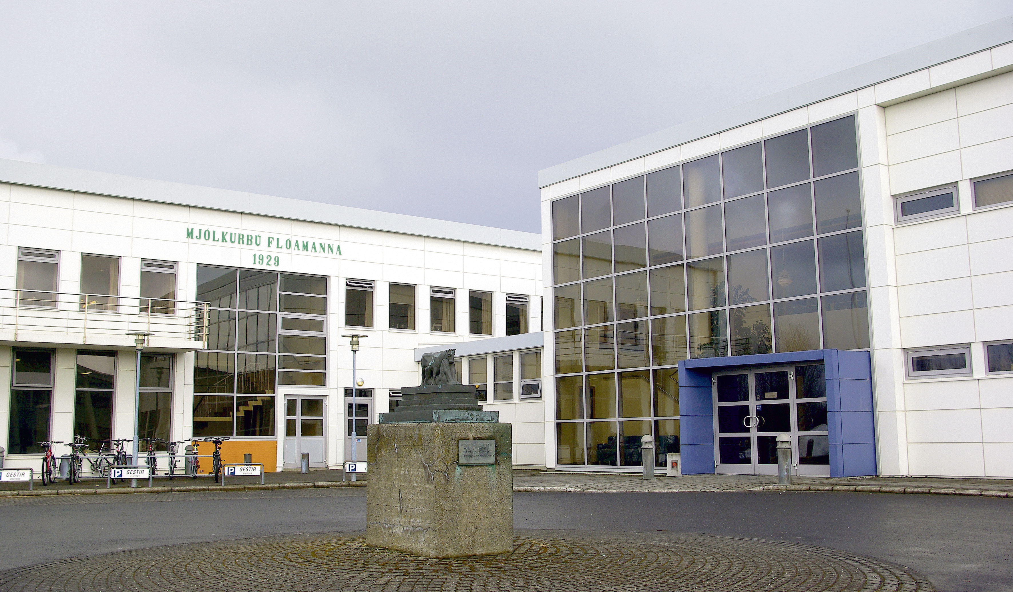 Er þyrlað upp ryki?