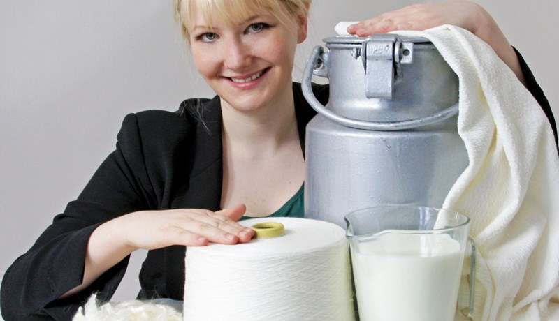 Framleiðir fatnað, snyrtivörur og hundabein úr mjólk