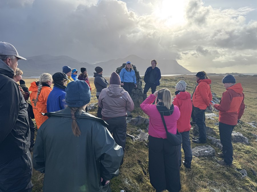 Fjölbreyttur hópur á námskeiði um endurheimt votlendis.