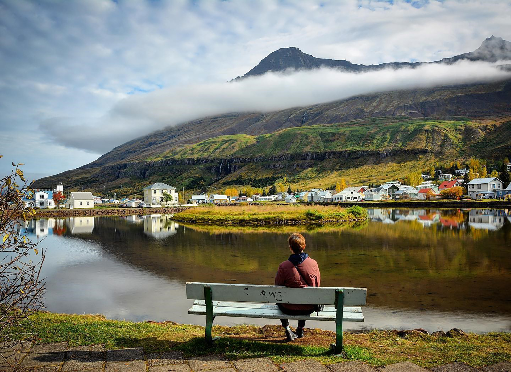 Hugleiðingar um gróðurfar í bratta, skriðuhættu og beit