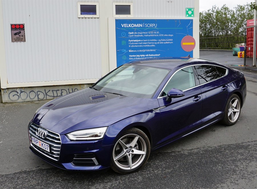 Audi A5 metan og bensínbíll.