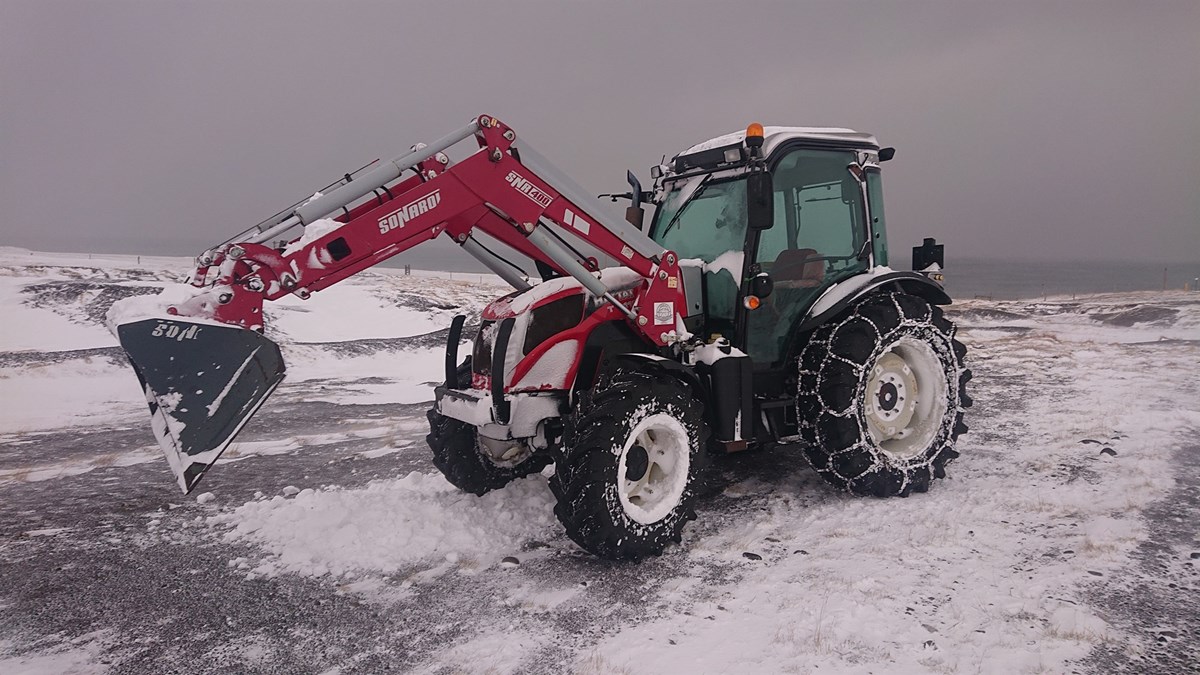 Til sölu Hattat 4110t 113 hp árg 2019 me