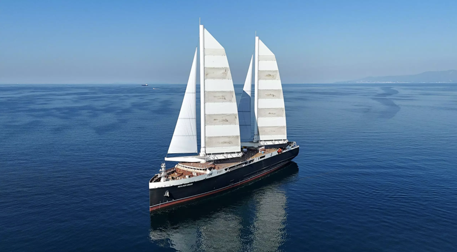 Neoliner Origin er stærsta vindknúna flutningaskip heims í dag. Þótt það sé lítið í samanburði við risaskip sem flytja mestan hluta vöru um heiminn, telja ýmsir að vindknúin skip geti gegnt lykilhlutverki í minni flutningum og sem viðbót við græn orkuskipti.