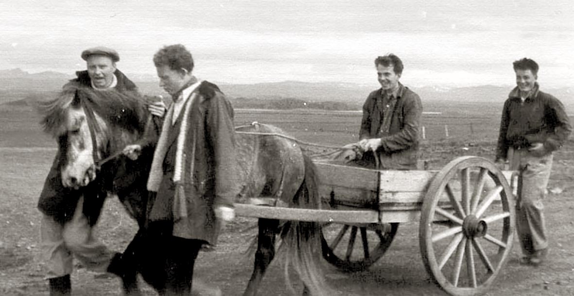 Magnús Óskarsson látinn