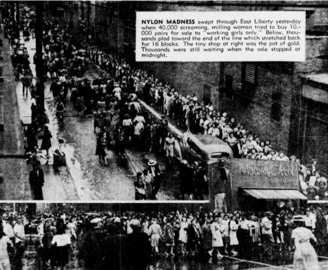 Þúsundir kvenna stóðu í röð til þess að verða sér úti um nælonsokka árið 1946. 