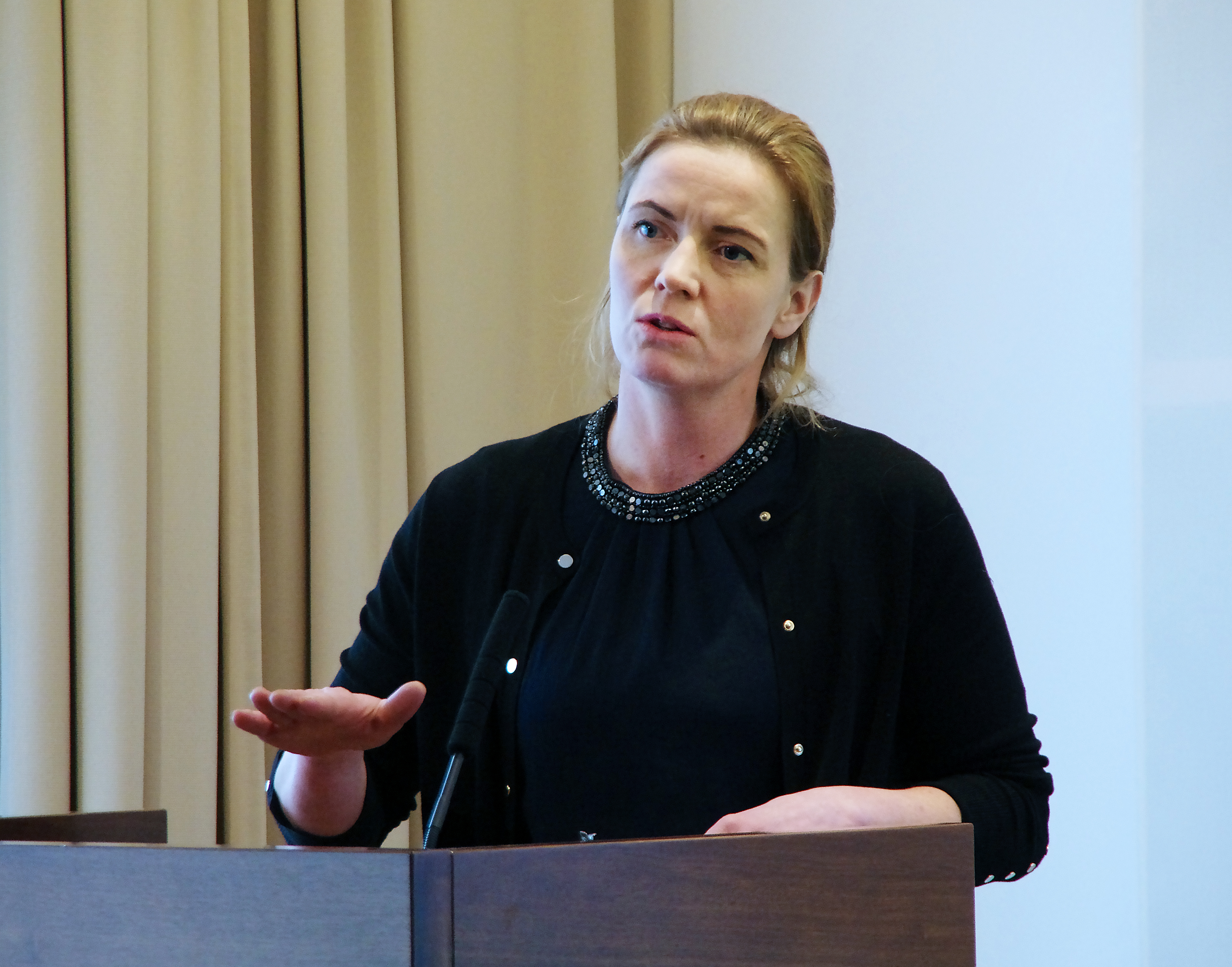 Búgreinarnar þurfa að standa betur saman