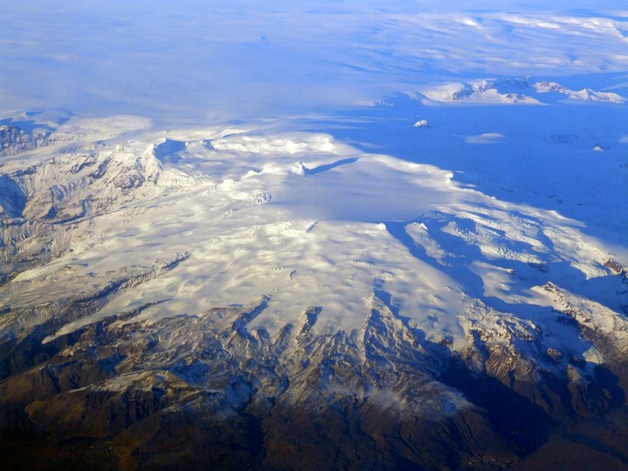 Allar ísbreiður og jöklar á jörðinni eru að minnka vegna loftslagsbreytinga