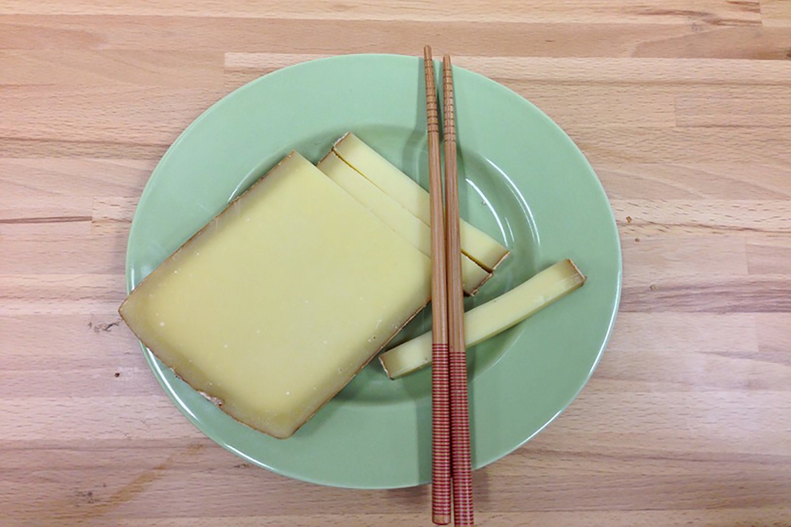 Í Kína eru borðaðir hundar en ekki ostar!