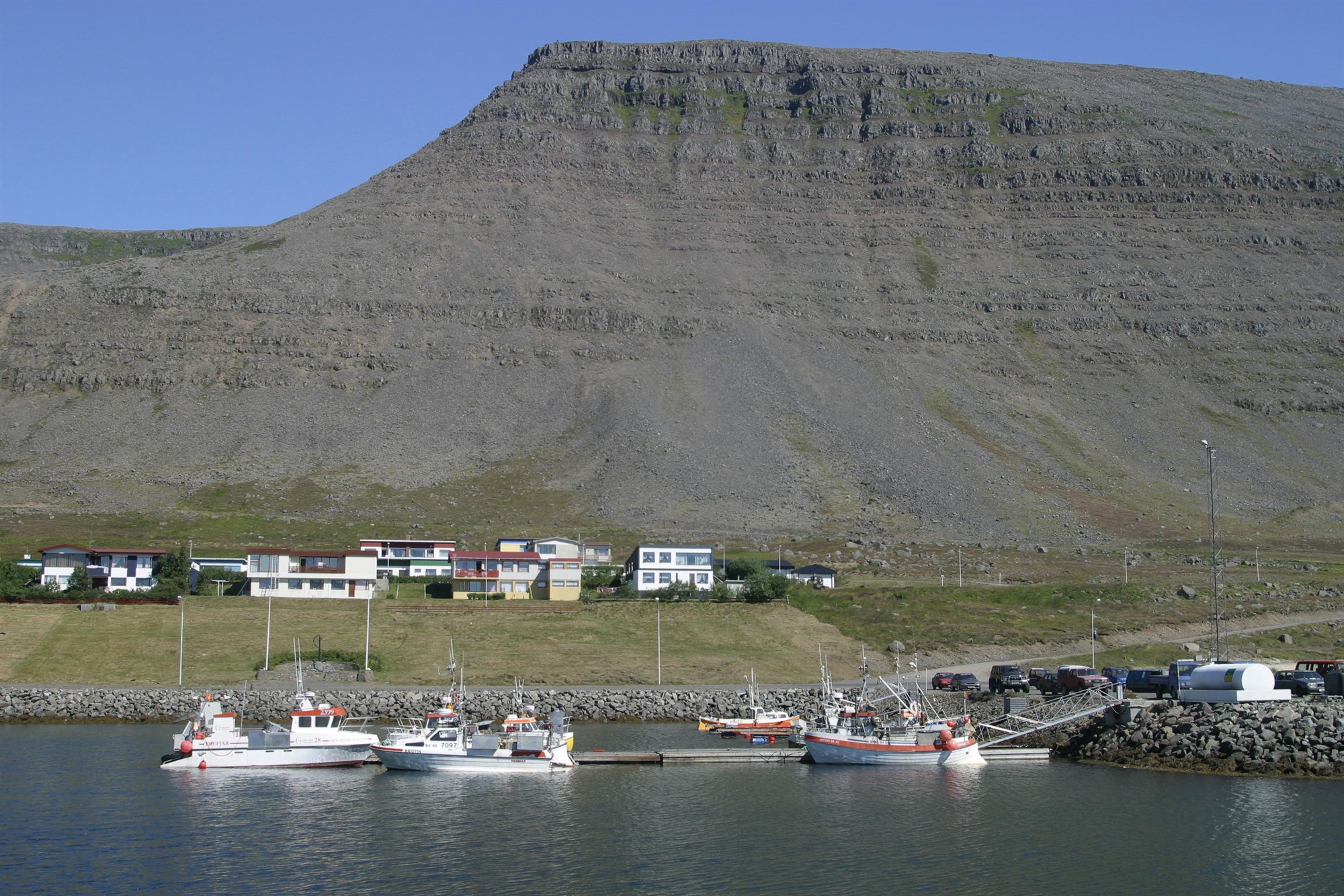 Bændafundi á Patreksfirði frestað