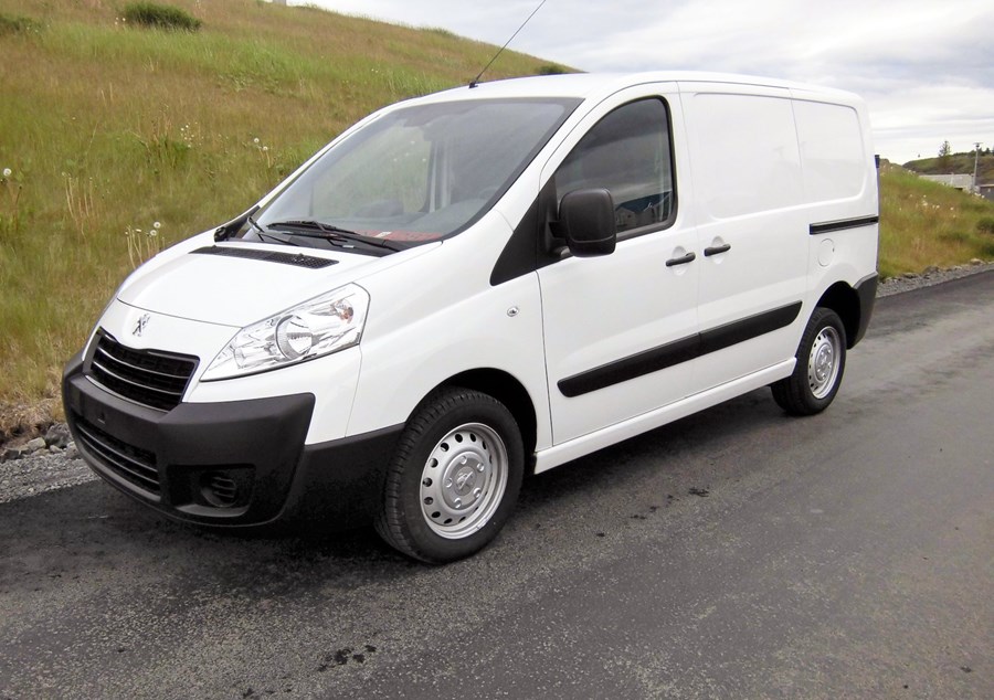 PeugeotExpert: Virkar ekki stór en innanmál er mikið