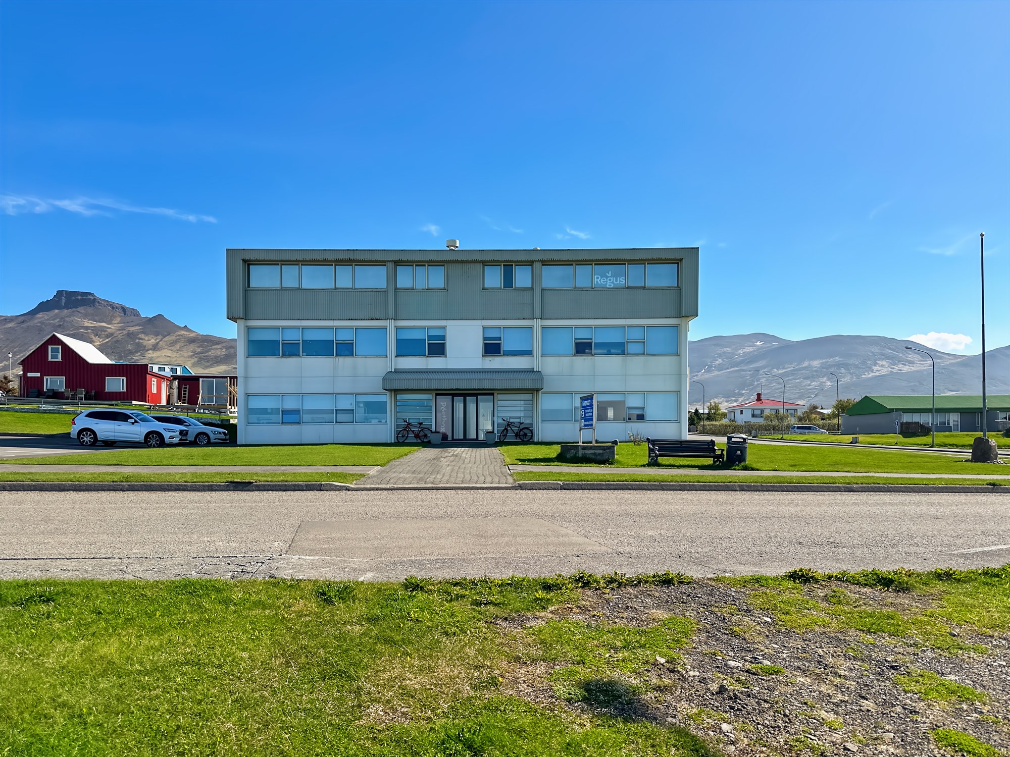 Opnun skrifstofuseturs