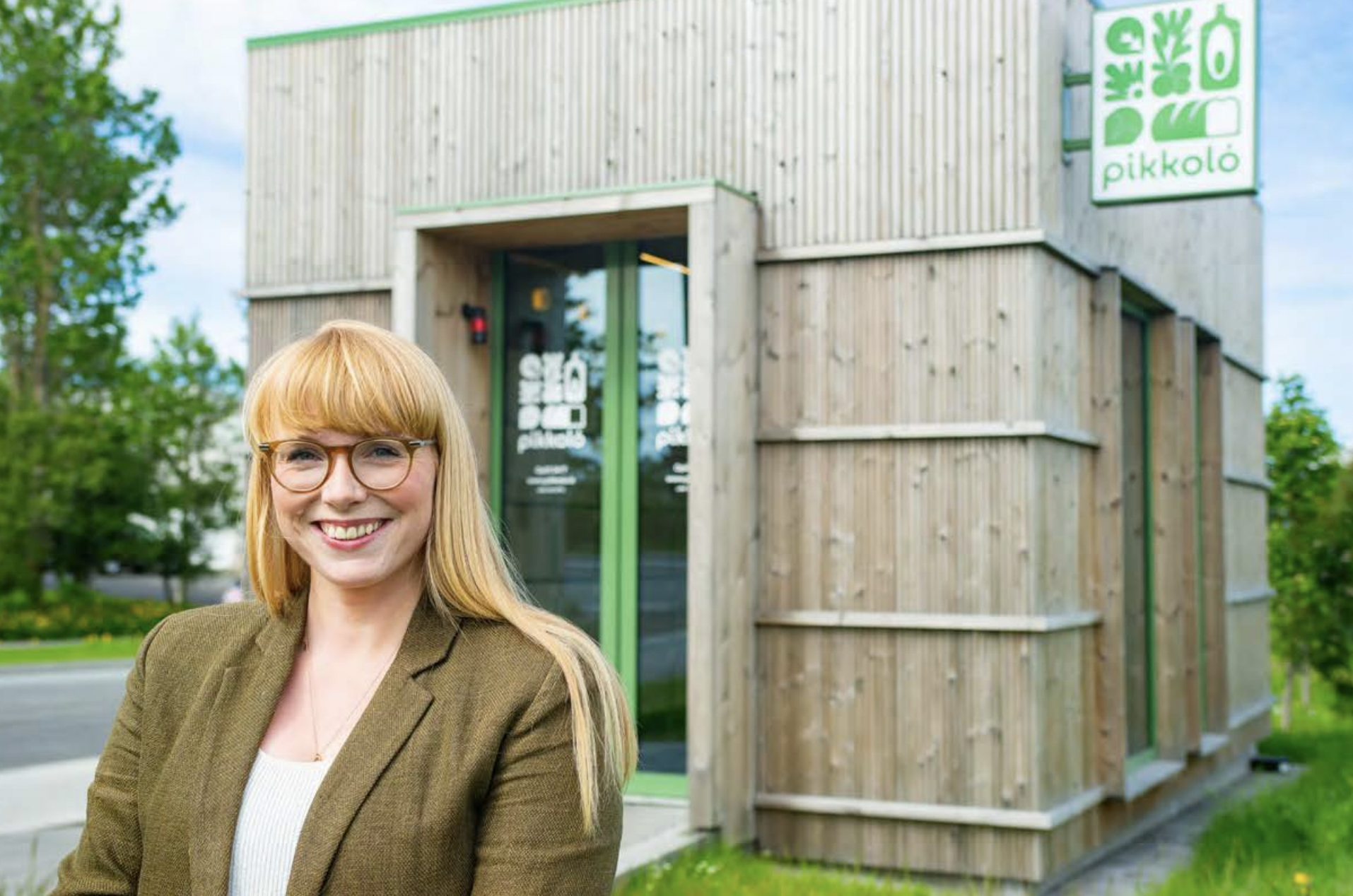 Pikkoló færir kaupmanninn aftur á hornið