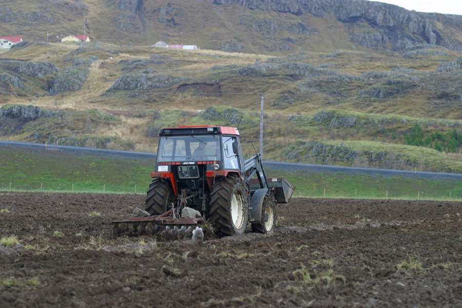 Orkugerðin gefur bændum 100 tonn af kjötmjöli til áburðarnota