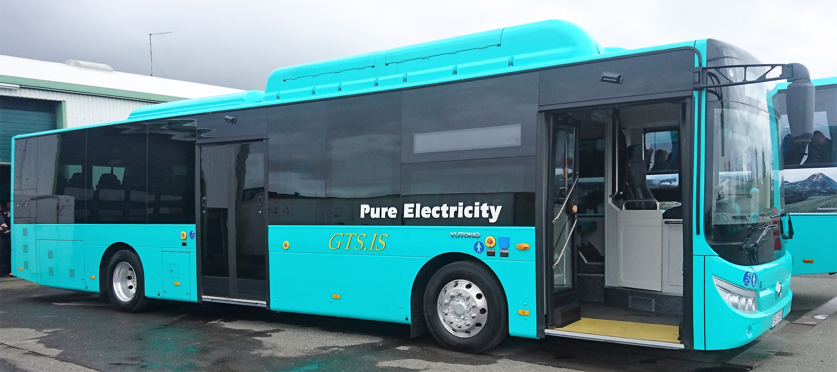 Mikil ánægja með fyrstu rafmagnsrútu landsins