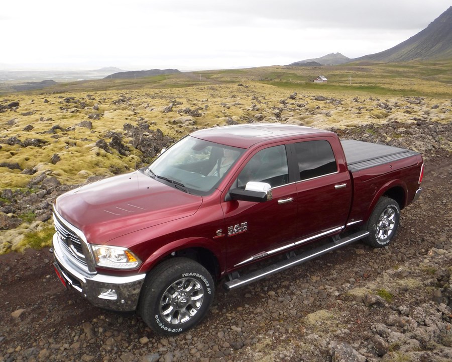 Ram 3500 Limited, án efa brúklegasti bíllinn sem ég prófaði á síðasta ári.