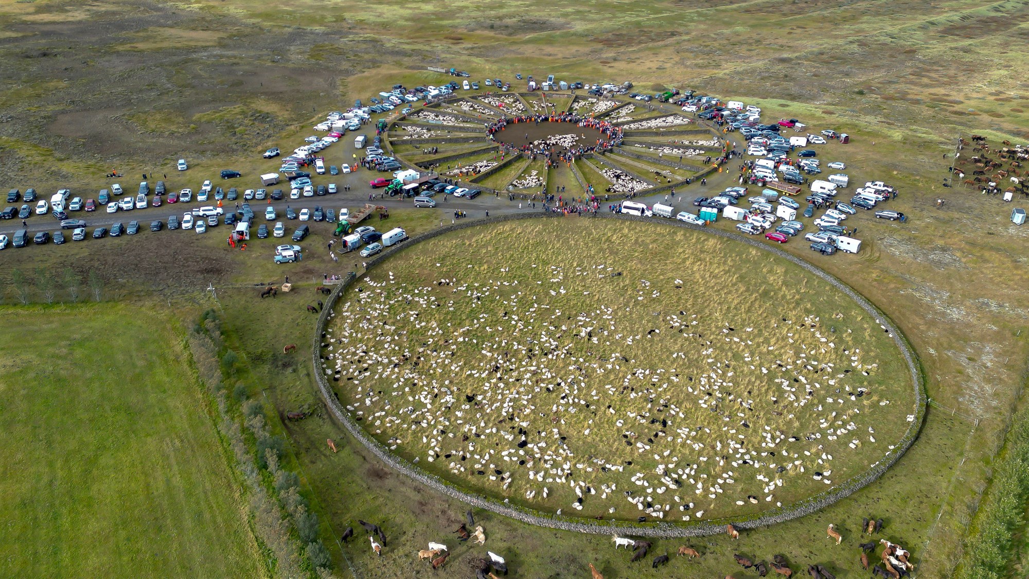 Réttað í Hruna- og Skeiðaréttum