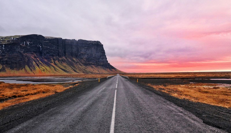 Sjálfbært Ísland – og hvað með það?