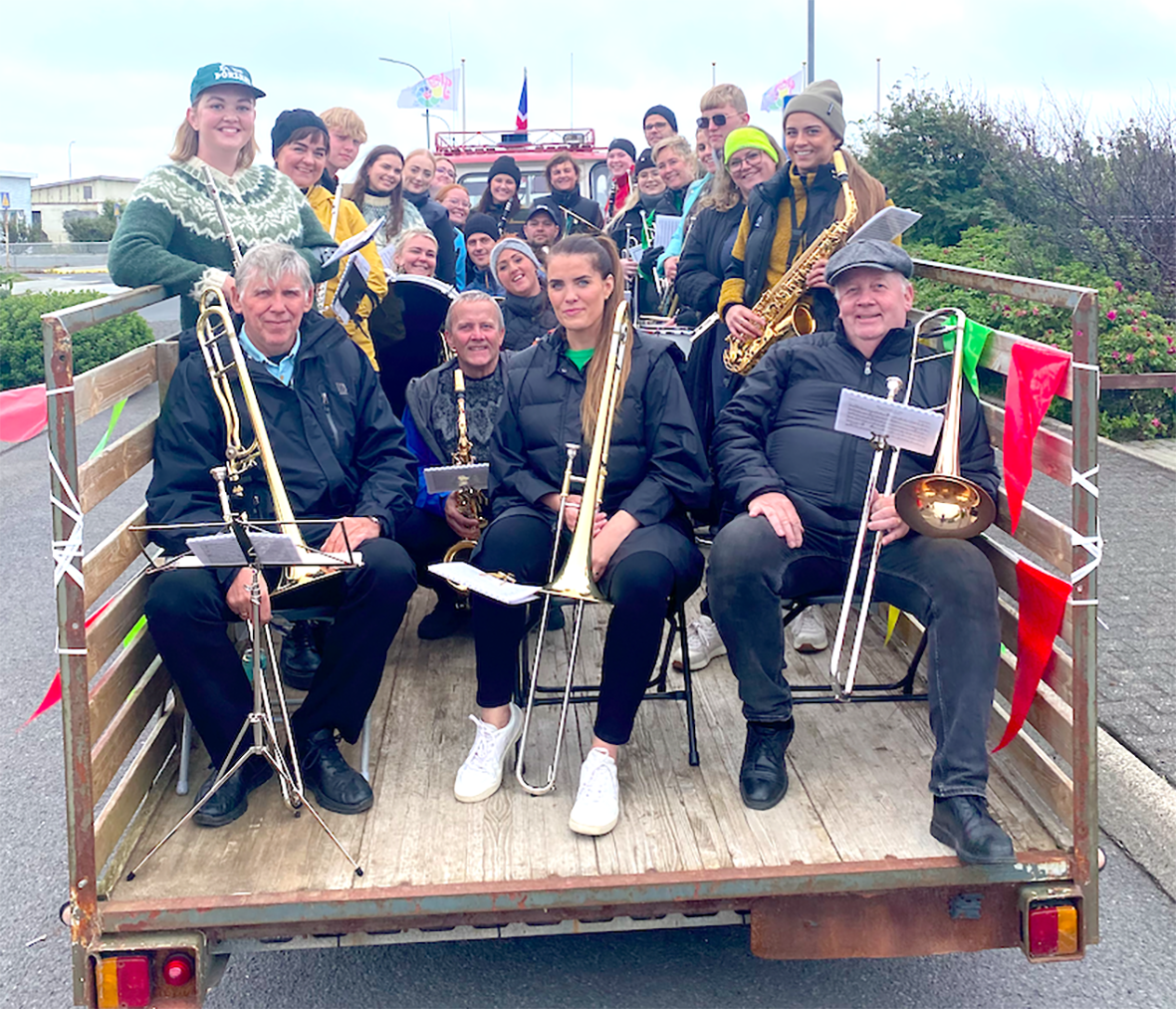 Blásið í partílúðrana