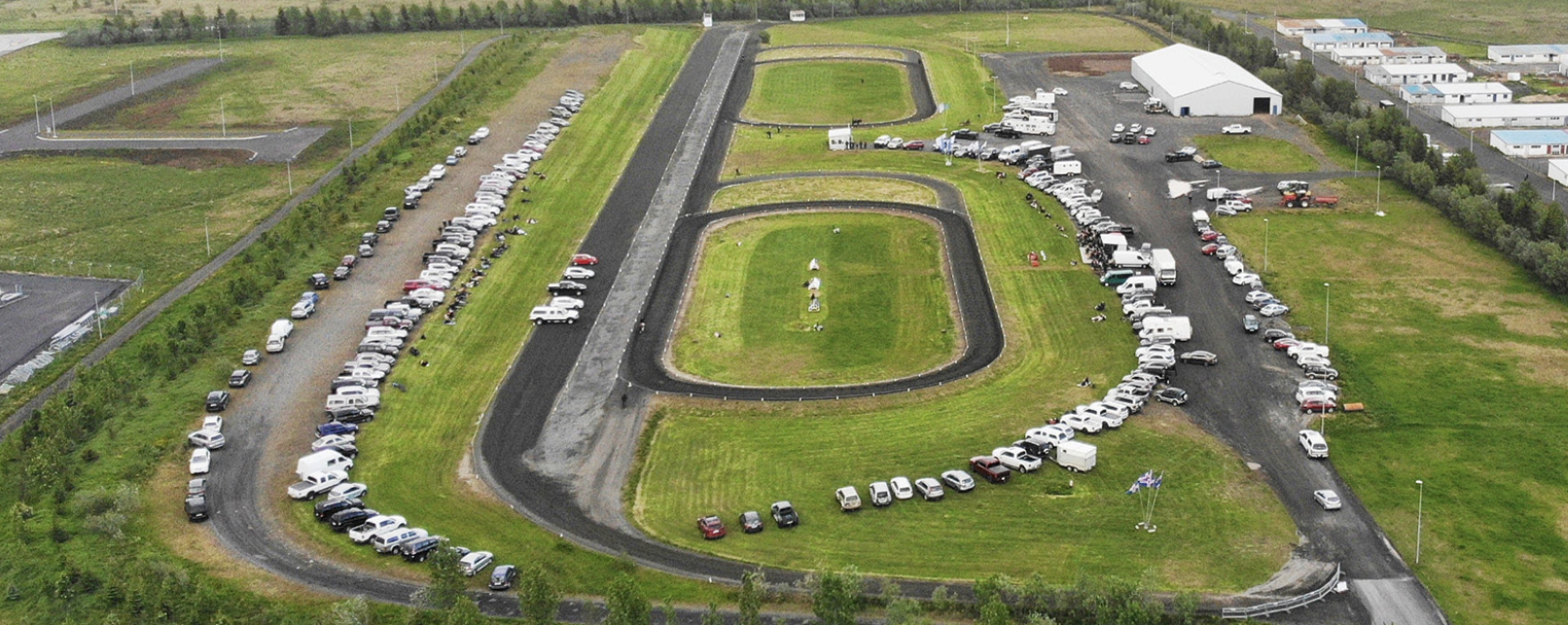 45 &#225;r fr&#225; fyrsta &#205;slandsm&#243;tinu