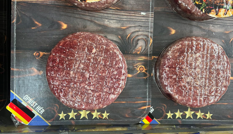 Ólögmæt notkun á þjóðfánanum