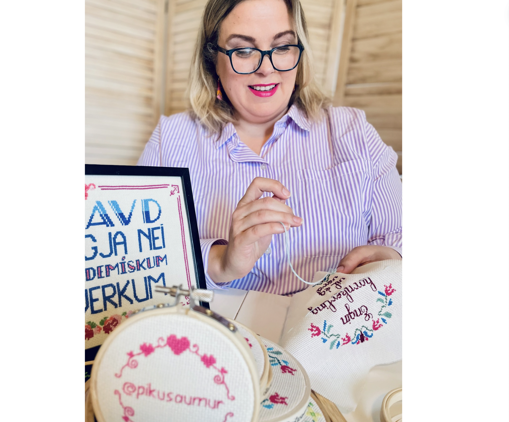 Femínískur krosssaumur