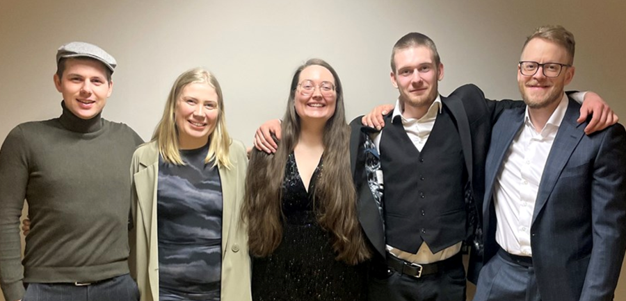 Stjórnarmenn í Samtökum ungra bænda. F.v. Ingiberg Daði Kjartansson, Helga Rún Steinarsdóttir, Sunna Þórarinsdóttir, Sigurður S. Ásberg Sigurjónsson og Ísak Jökulsson. Á myndina vantar Steinþór Loga Arnarsson formann og Ástrós Ýr Eggertsdóttur.