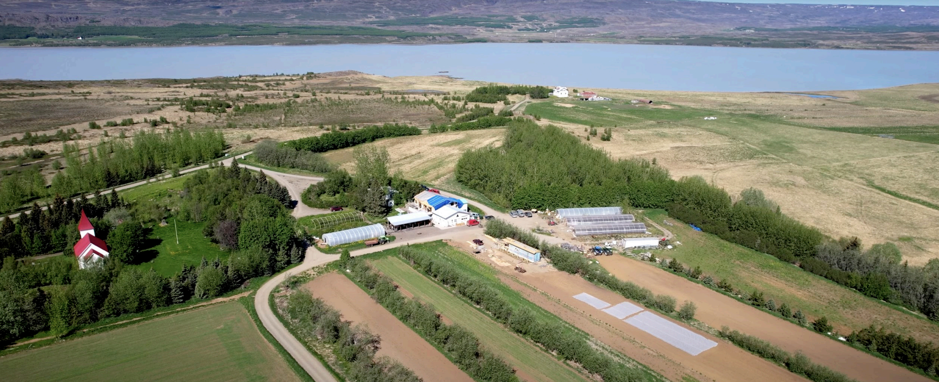 Feitur maður fótbrotnar