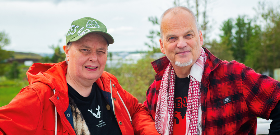 Hrafnhildur og Barði, leikstjórar heimildamyndarinnar Bóndinn og verksmiðjan, en í myndinni koma fram alvarlegar ásakanir um mengunarmál hjá Norðuráli.