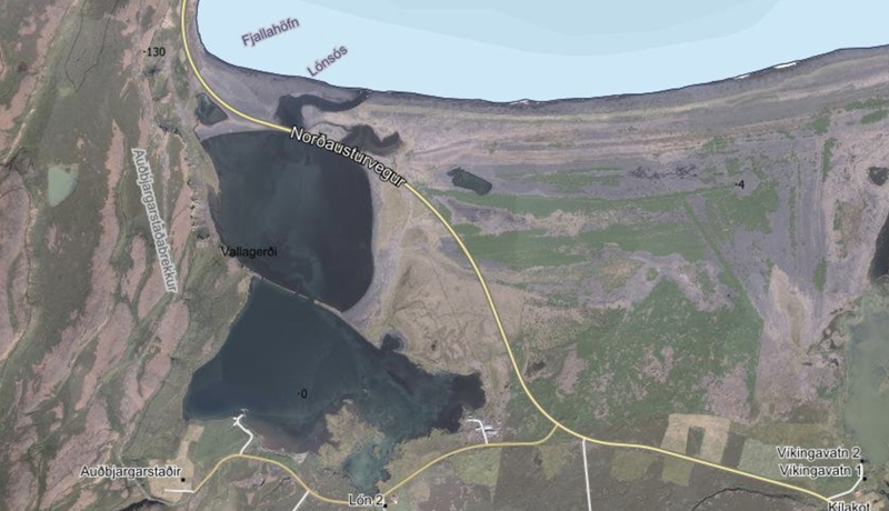 Laxaseiði struku úr laxeldisstöð