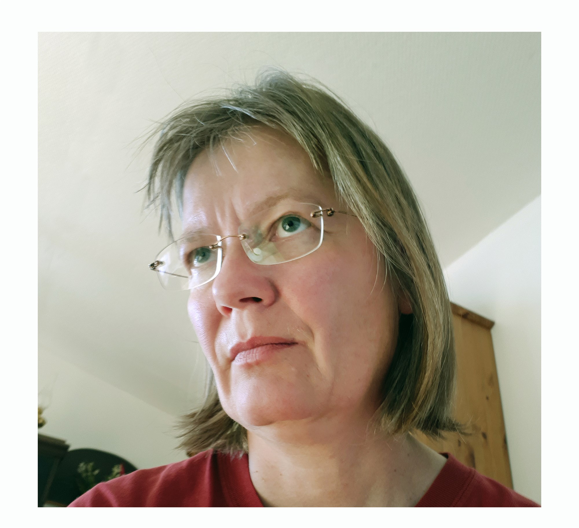 Njósnir, hatur og hótanir