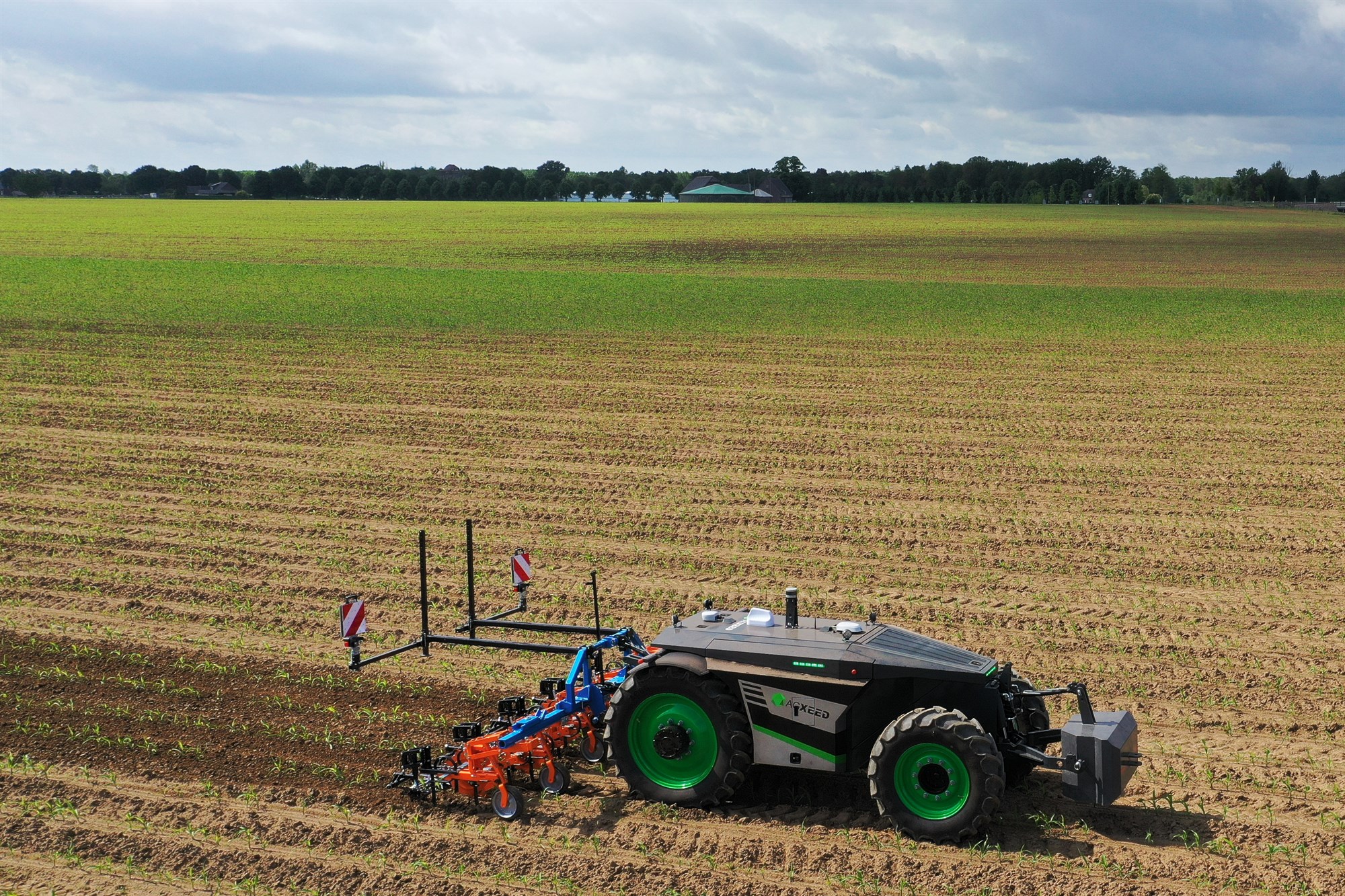 Sjálfkeyrandi traktorar