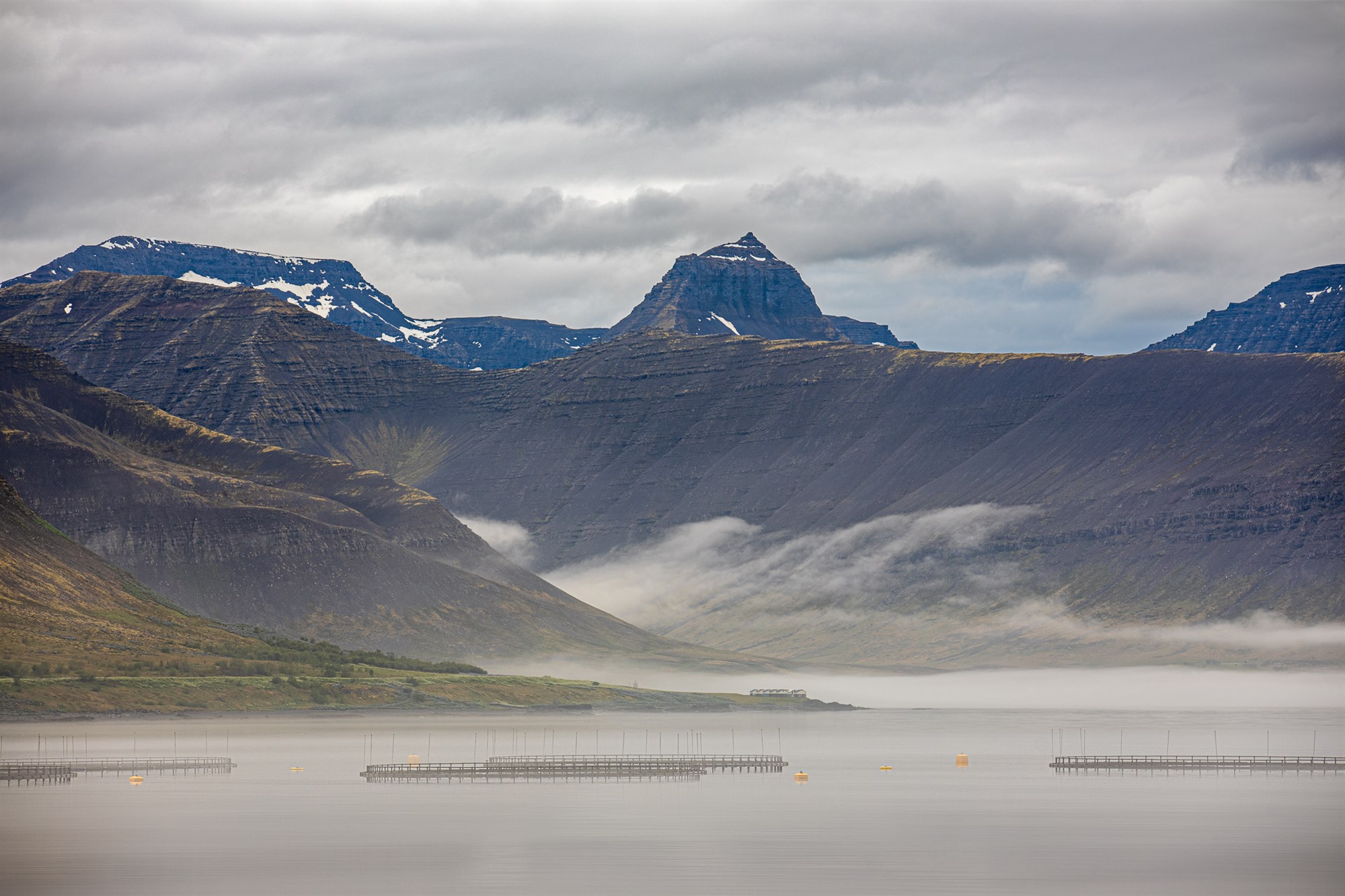 Áhættumatið og aðför að íslenskum hagsmunum