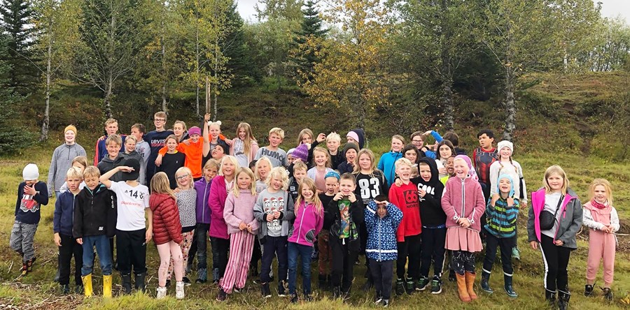 Danskur skólahópur frá 127 manna eyju í heimsókn